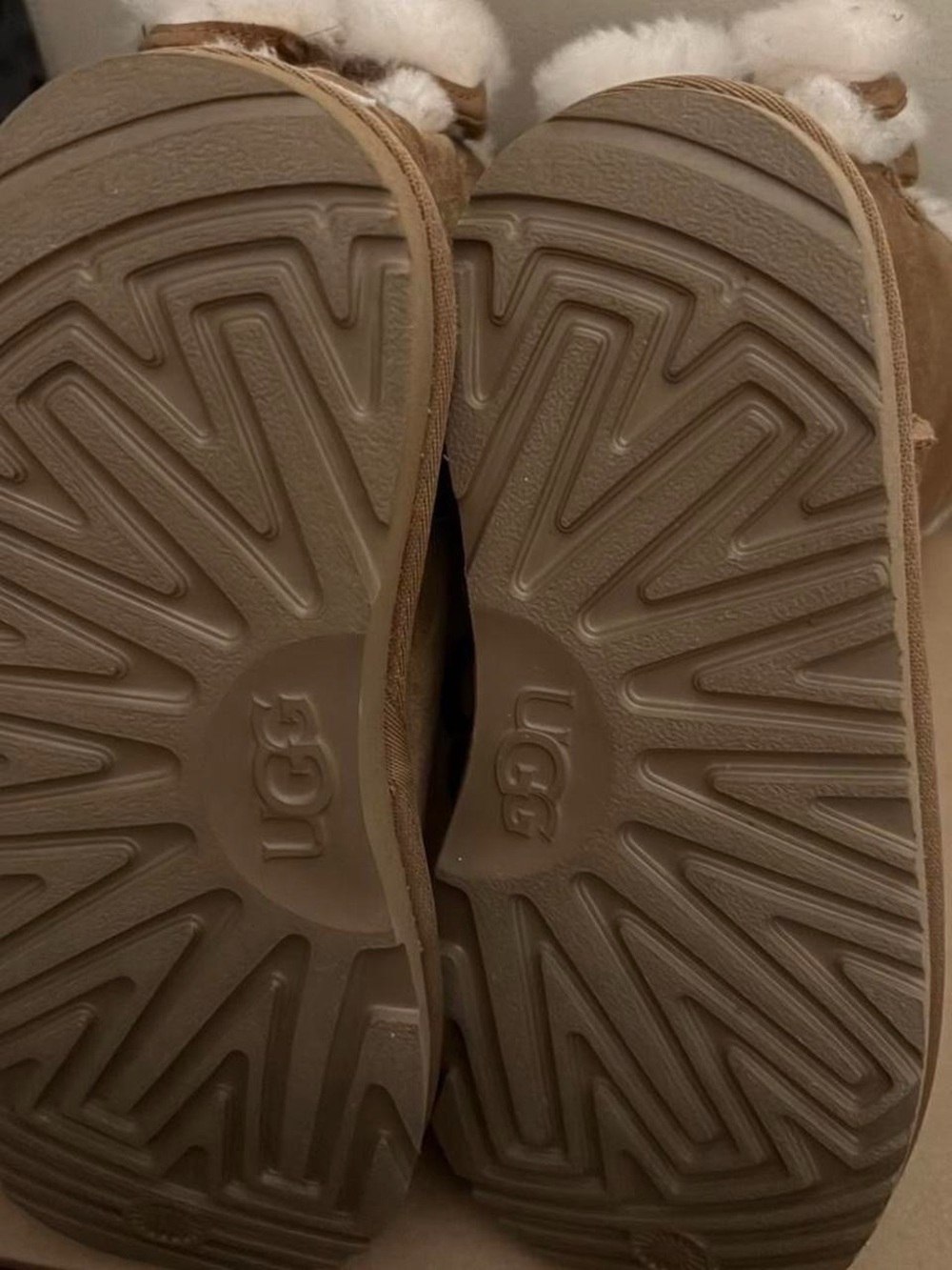 UGG Bailey Bow Snugscape Boots in Chestnut - Picture 6 of 8